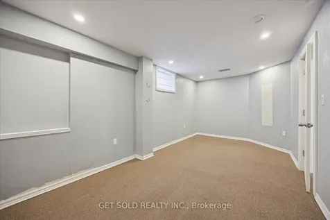 35 Marta Crescent Barrie ON L4N 3N6