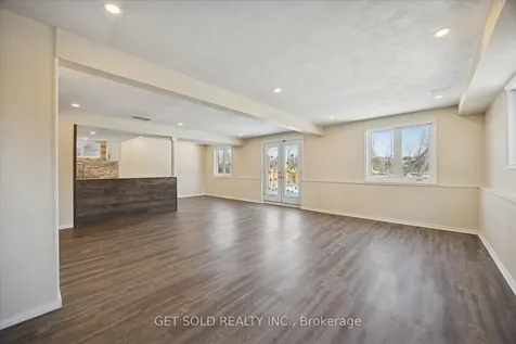 35 Marta Crescent Barrie ON L4N 3N6