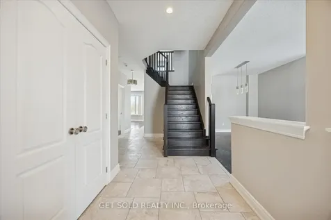 35 Marta Crescent Barrie ON L4N 3N6