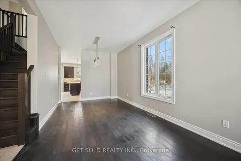 35 Marta Crescent Barrie ON L4N 3N6