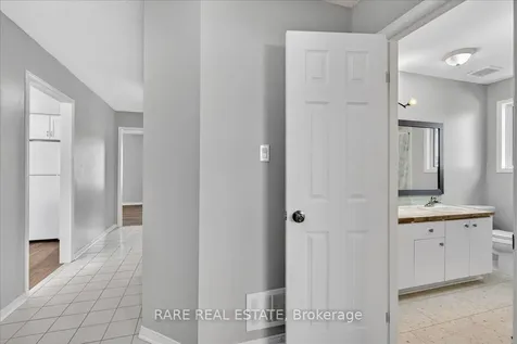 30 Mcveigh Drive Barrie ON L4N 7E3