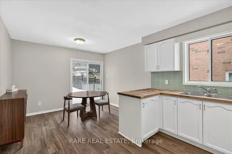 30 Mcveigh Drive Barrie ON L4N 7E3