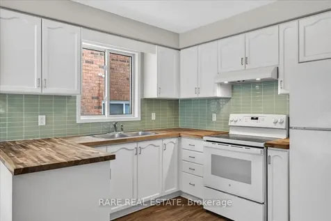 30 Mcveigh Drive Barrie ON L4N 7E3