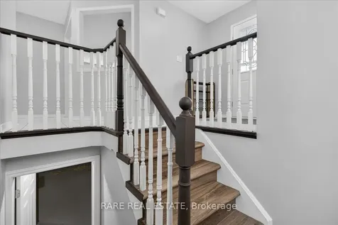 30 Mcveigh Drive Barrie ON L4N 7E3