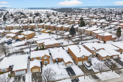 30 Mcveigh Drive Barrie ON L4N 7E3