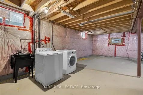 30 Mcveigh Drive Barrie ON L4N 7E3