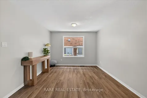 30 Mcveigh Drive Barrie ON L4N 7E3