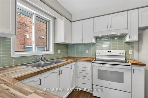 30 Mcveigh Drive Barrie ON L4N 7E3