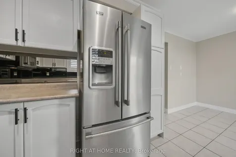 42 Drake Drive Barrie ON L4N 8X4