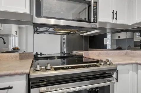 42 Drake Drive Barrie ON L4N 8X4