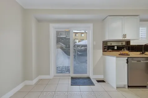 42 Drake Drive Barrie ON L4N 8X4