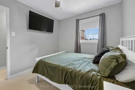 42 Drake Drive Barrie ON L4N 8X4