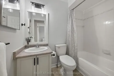 42 Drake Drive Barrie ON L4N 8X4