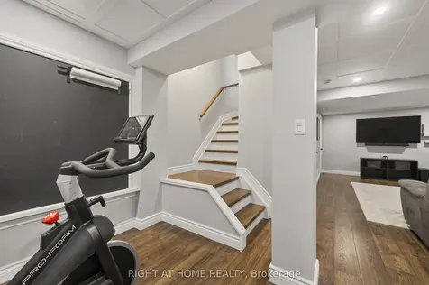 42 Drake Drive Barrie ON L4N 8X4