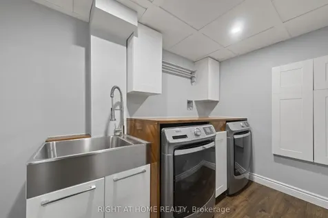 42 Drake Drive Barrie ON L4N 8X4