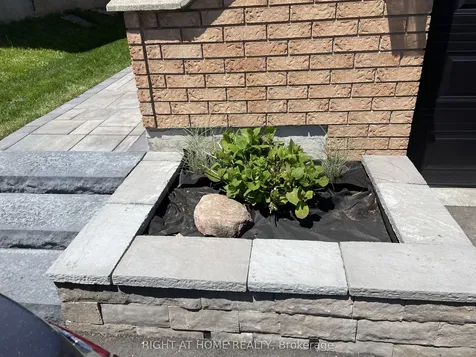 42 Drake Drive Barrie ON L4N 8X4