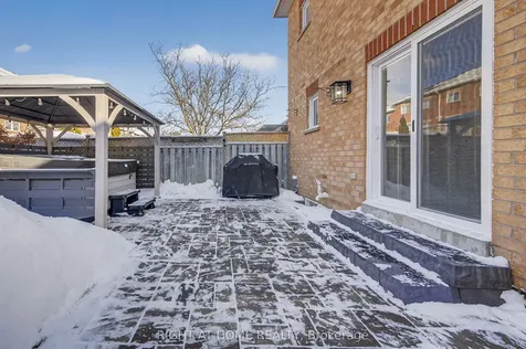 42 Drake Drive Barrie ON L4N 8X4