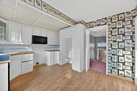 19 Debra Crescent Barrie ON L4N 3T2