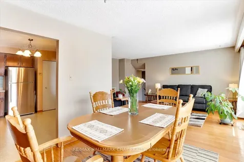 32 Cynthia Court Barrie ON L4M 2X4