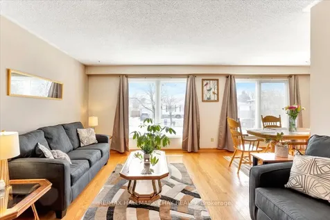 32 Cynthia Court Barrie ON L4M 2X4