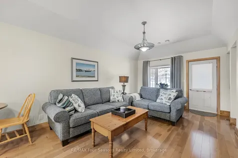 3 Sydenham Trail E Clearview ON L0M 1H0