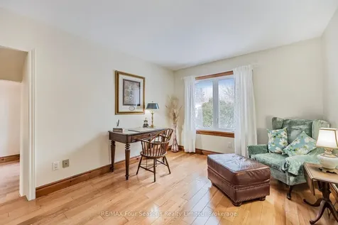 3 Sydenham Trail E Clearview ON L0M 1H0