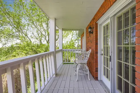 3 Sydenham Trail E Clearview ON L0M 1H0