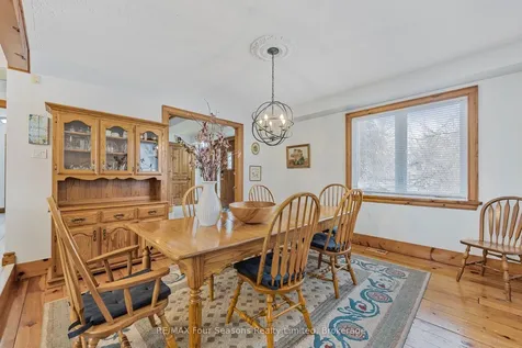 3 Sydenham Trail E Clearview ON L0M 1H0