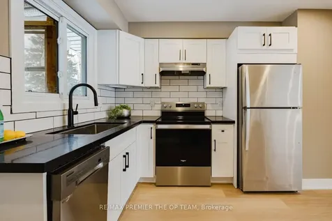 198 Rose Street Barrie ON L4M 2T9