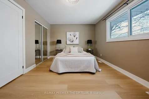 198 Rose Street Barrie ON L4M 2T9