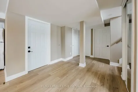 198 Rose Street Barrie ON L4M 2T9