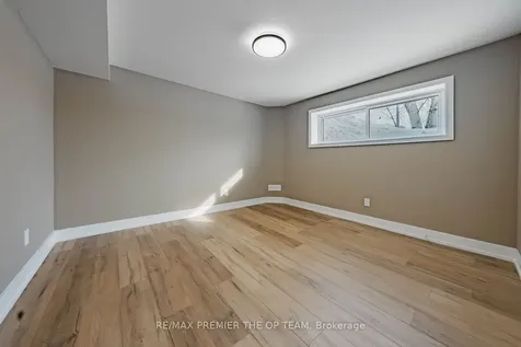 198 Rose Street Barrie ON L4M 2T9