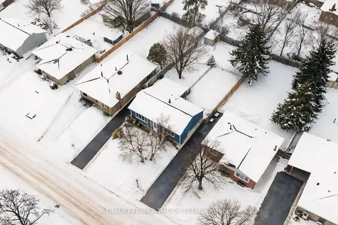 198 Rose Street Barrie ON L4M 2T9