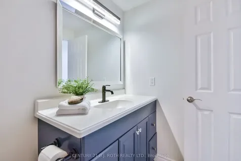 49 Ridgeway Avenue Barrie ON L4N 5M2