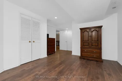 29 Benson Drive Barrie ON L4N 7Y1