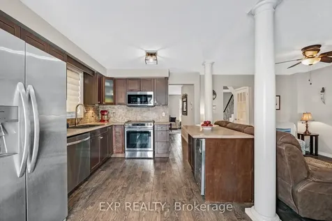 228 Mapleton Avenue S Barrie ON L4N 8T3