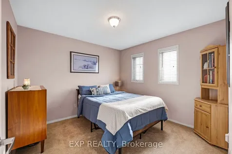 228 Mapleton Avenue S Barrie ON L4N 8T3