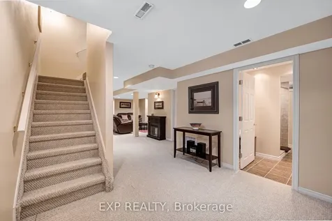 228 Mapleton Avenue S Barrie ON L4N 8T3