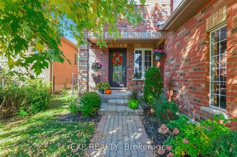 228 Mapleton Avenue S Barrie ON L4N 8T3