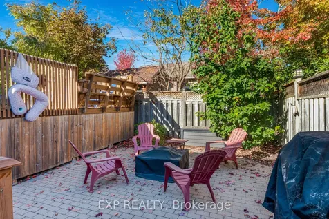 228 Mapleton Avenue S Barrie ON L4N 8T3