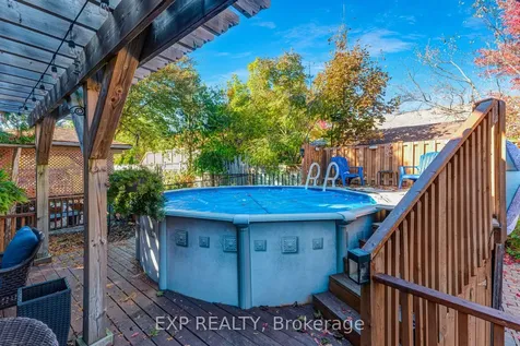 228 Mapleton Avenue S Barrie ON L4N 8T3