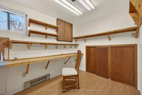 15 Curtiss Court Barrie ON L4M 2M6