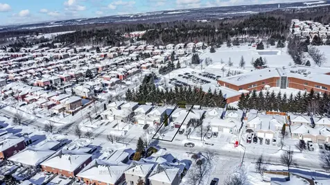 172 Sundew Drive Barrie ON L4N 9M9