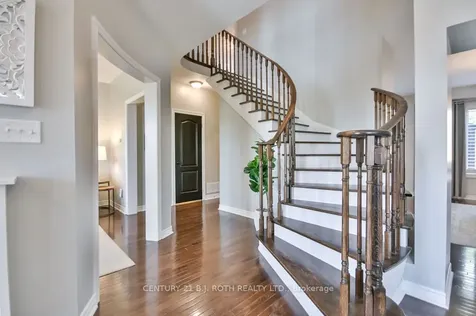 63 The Queensway N/a Barrie ON L4M 7J3