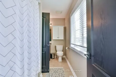 63 The Queensway N/a Barrie ON L4M 7J3