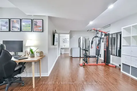 63 The Queensway N/a Barrie ON L4M 7J3