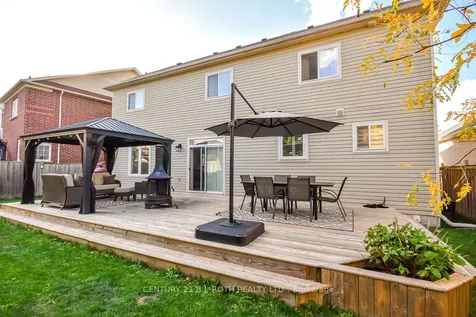 63 The Queensway N/a Barrie ON L4M 7J3