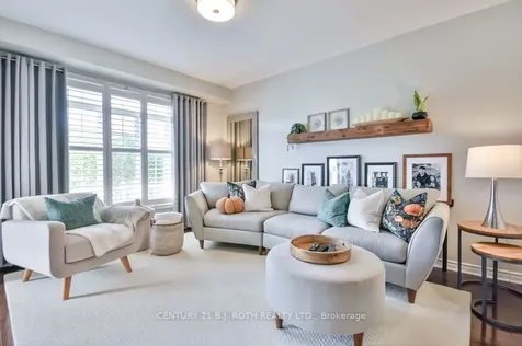 63 The Queensway N/a Barrie ON L4M 7J3