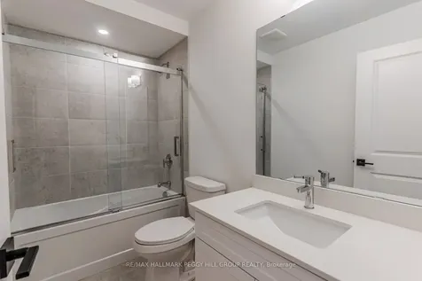 199 Durham Avenue Barrie ON L9J 0Z5