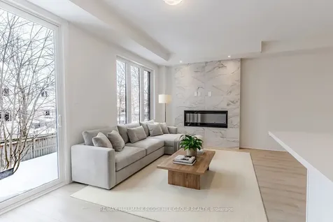 199 Durham Avenue Barrie ON L9J 0Z5